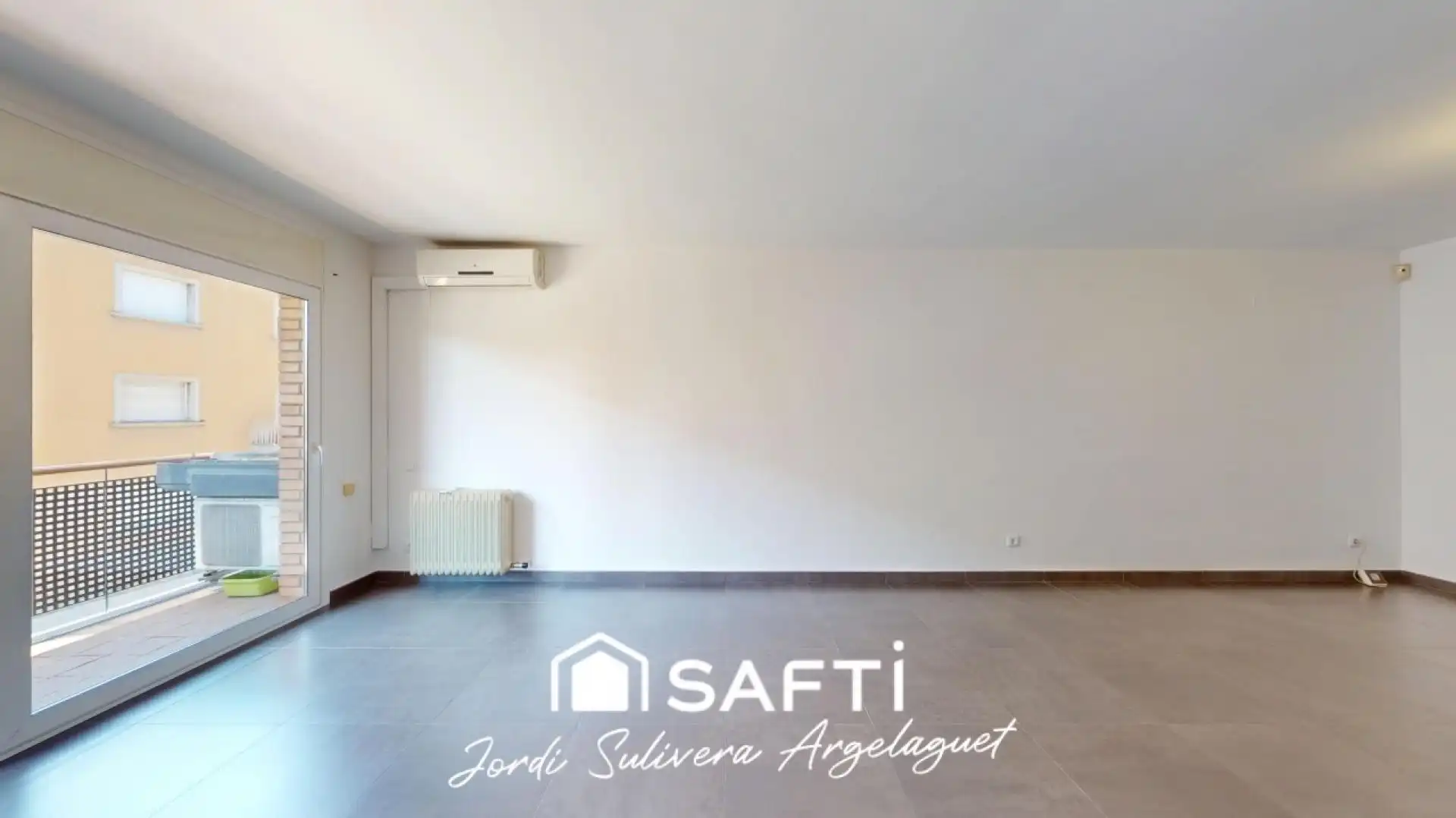 Vista exterior de Piso en venta en Girona con Aire acondicionado, Calefacción y Terraza