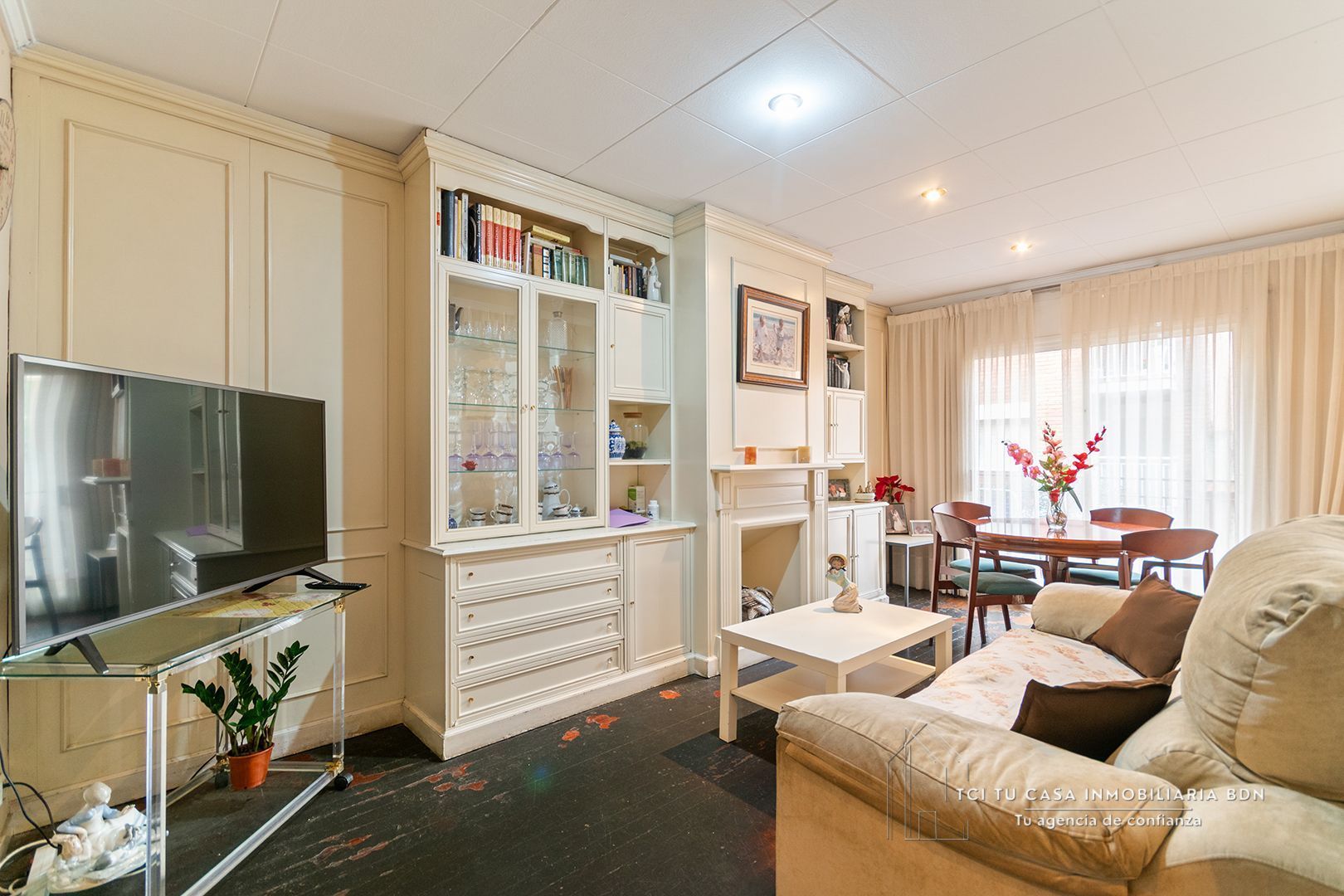 Living room of Flat for sale in Badalona  with Furnished