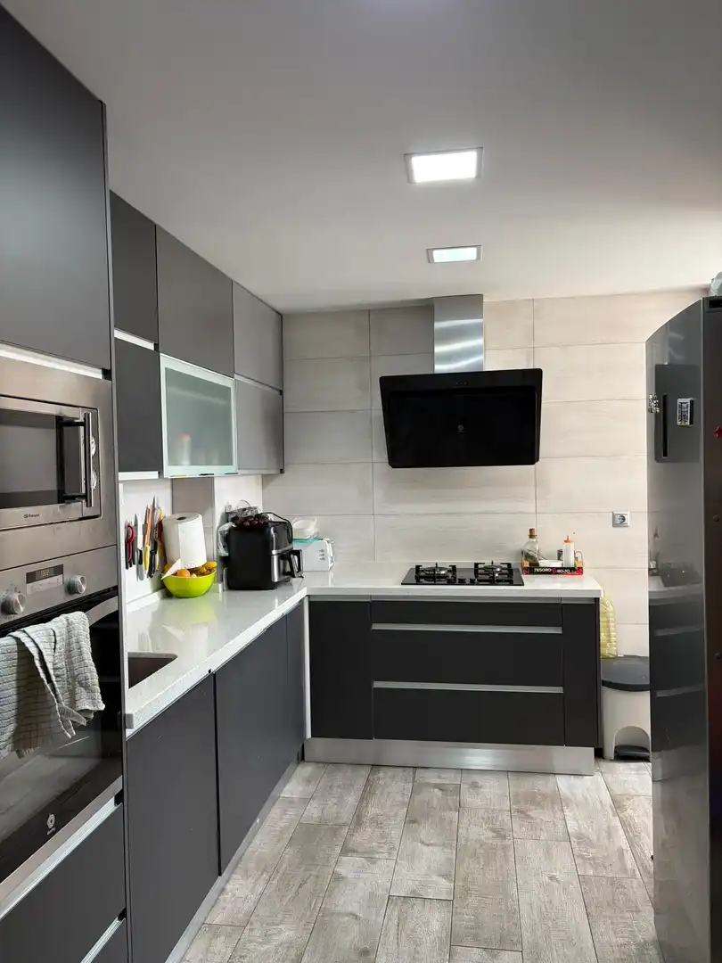 Cocina de Piso en venta en Teatinos - Universidad