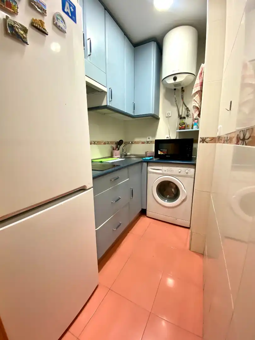 Kitchen of Flat for rent in Madrid  with Heating, Furnished and Washing machine