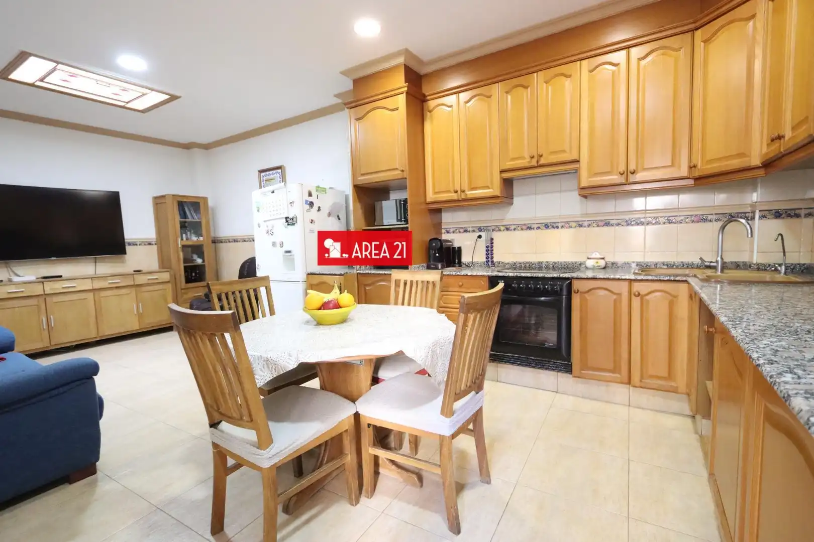 Cocina de Casa o chalet en venta en La Pobla de Vallbona con Aire acondicionado, Terraza y Trastero