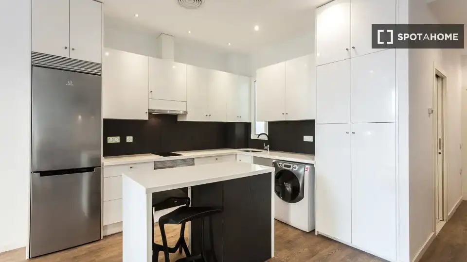 Kitchen of Flat for rent in Valencia  with Air Conditioner, Heating and Furnished