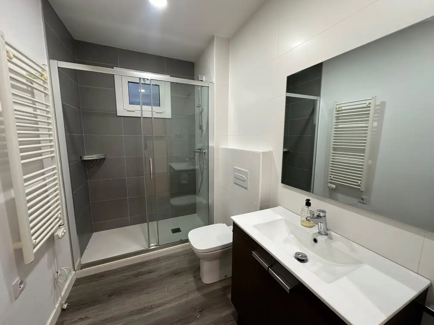 Badezimmer von Wohnung zum Verkauf in Sant Celoni