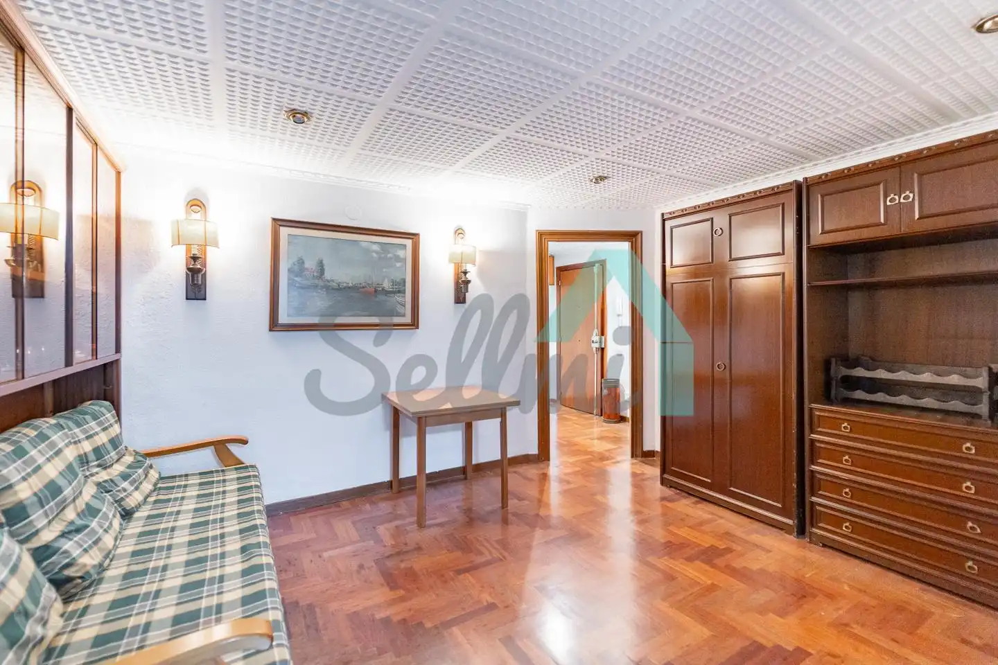 Flat for rent in Gijón   with Heating, Parquet flooring and Furnished