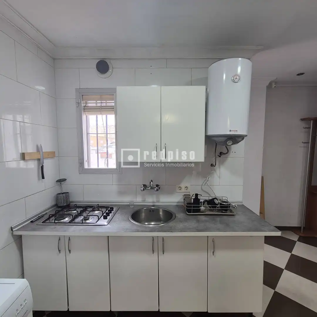 Kitchen of Flat for sale in Sevilla  with Air Conditioner, Heating and Terrace