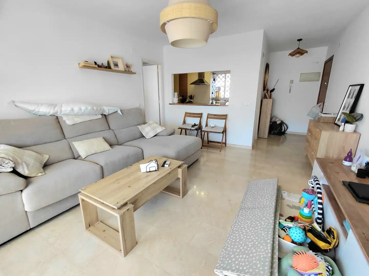 Sala de estar de Ático en venta en Benalmádena con Aire acondicionado, Terraza y Horno