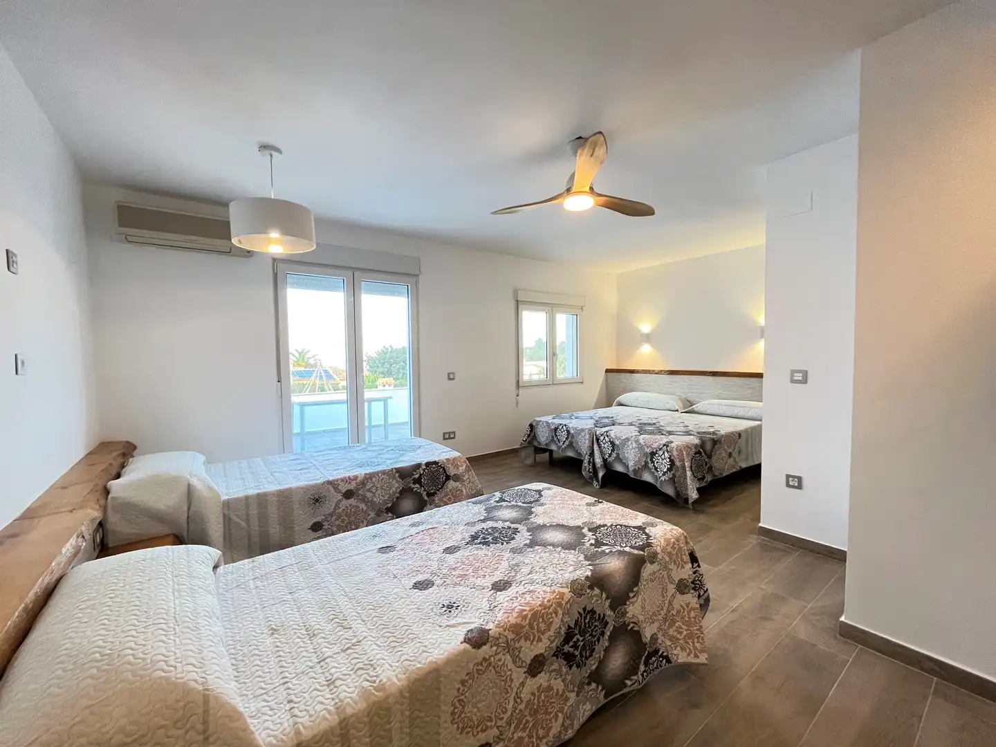 Bedroom of Buildings for sale in Dénia  with Community pool