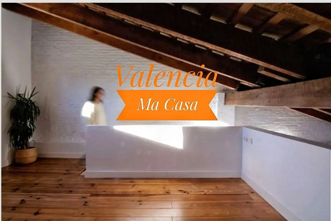 Attic for rent in Gran Via