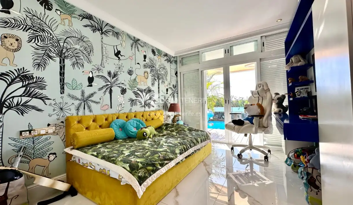 Habitación de Casa o chalet en venta en Adeje con Aire acondicionado, Terraza y Trastero
