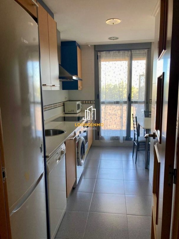 Cuina de Pis en venda en Lardero amb Aire condicionat, Calefacció i Traster