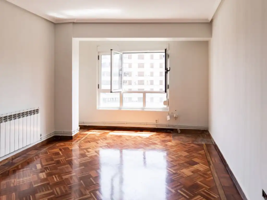 Habitación de Piso en venta en Avilés
