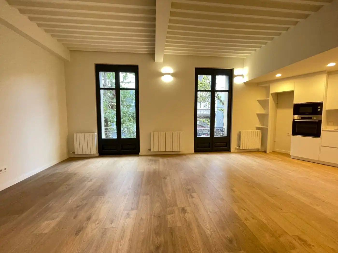 Living room of Flat for rent in Manresa  with Air Conditioner, Heating and Parquet flooring