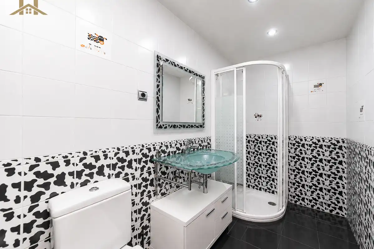 Baño de Casa o chalet en venta en Villaviciosa de Odón con Aire acondicionado, Calefacción y Jardín privado