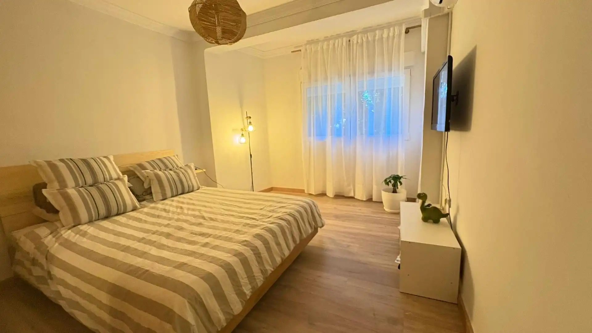 Habitación de Piso en venta en Málaga con Aire acondicionado, Amueblado y Balcón