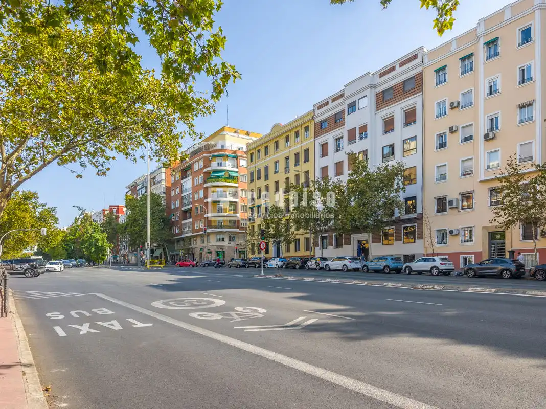 Piso con ascensor en venta en del Doctor Esquerdo, imagen 18