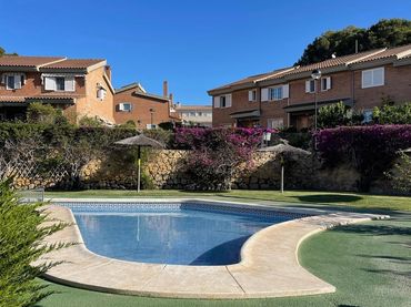 Casa a schiera con piscina in vendita a L'Albir