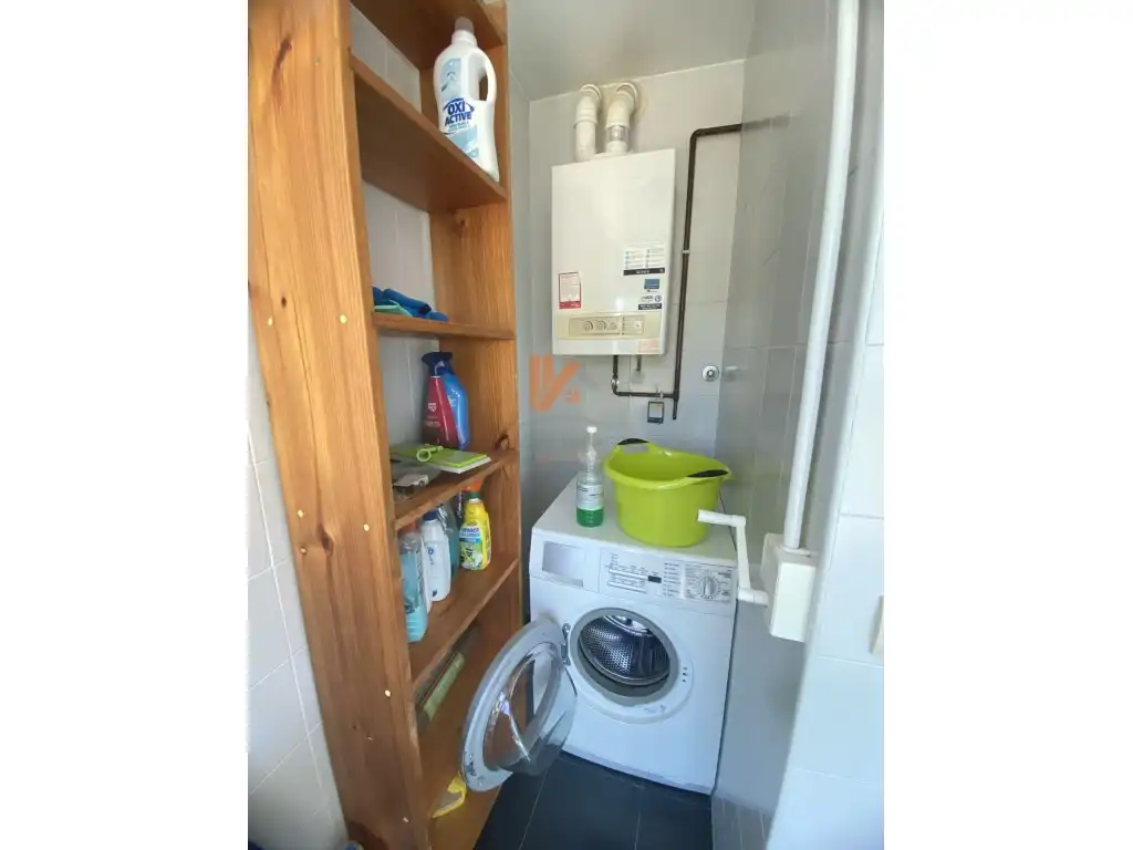 Cocina de Piso de alquiler en Santiago de Compostela  con Amueblado, Horno y Lavadora