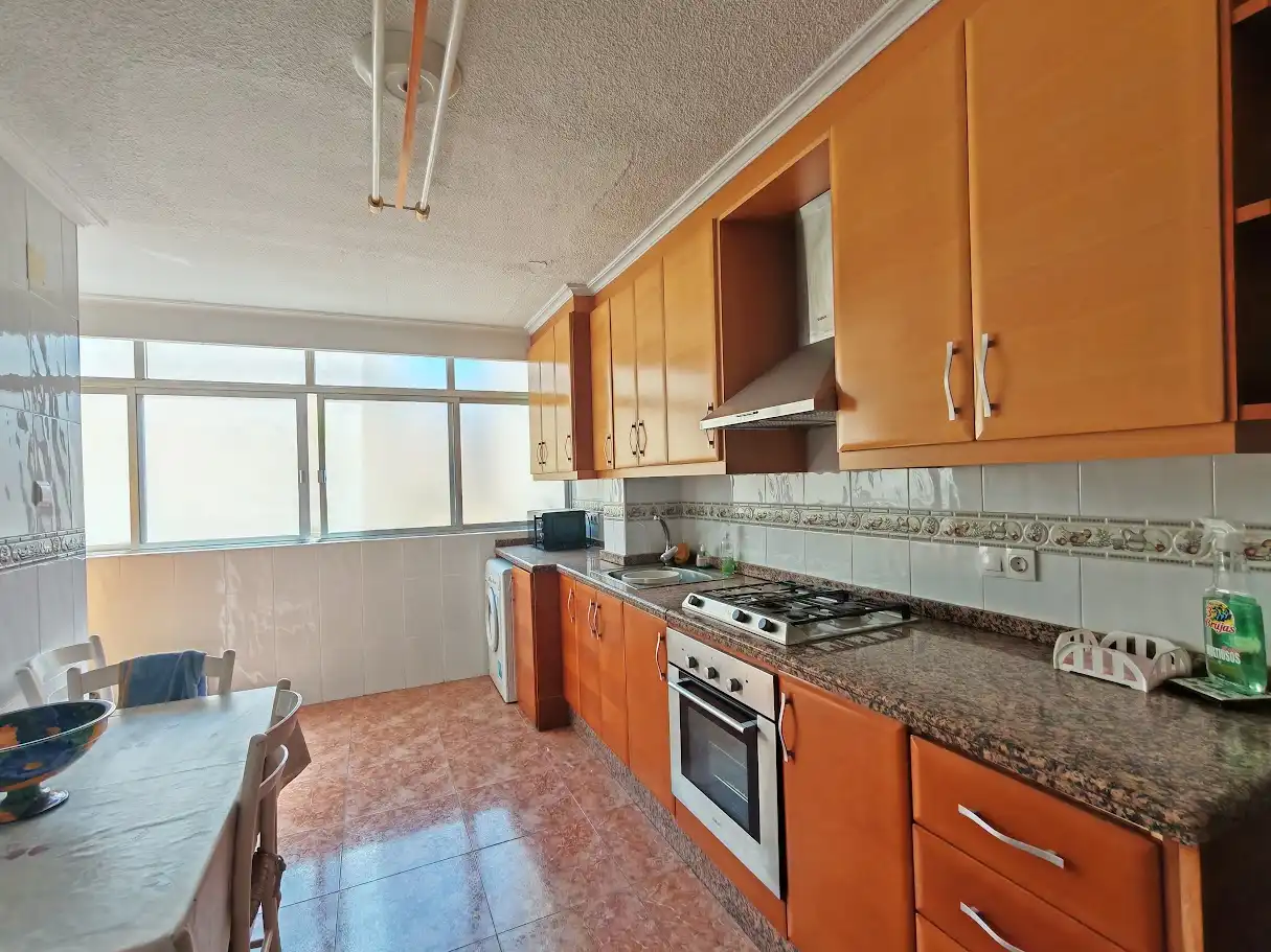 Kitchen of Flat for sale in Elche / Elx  with Air Conditioner