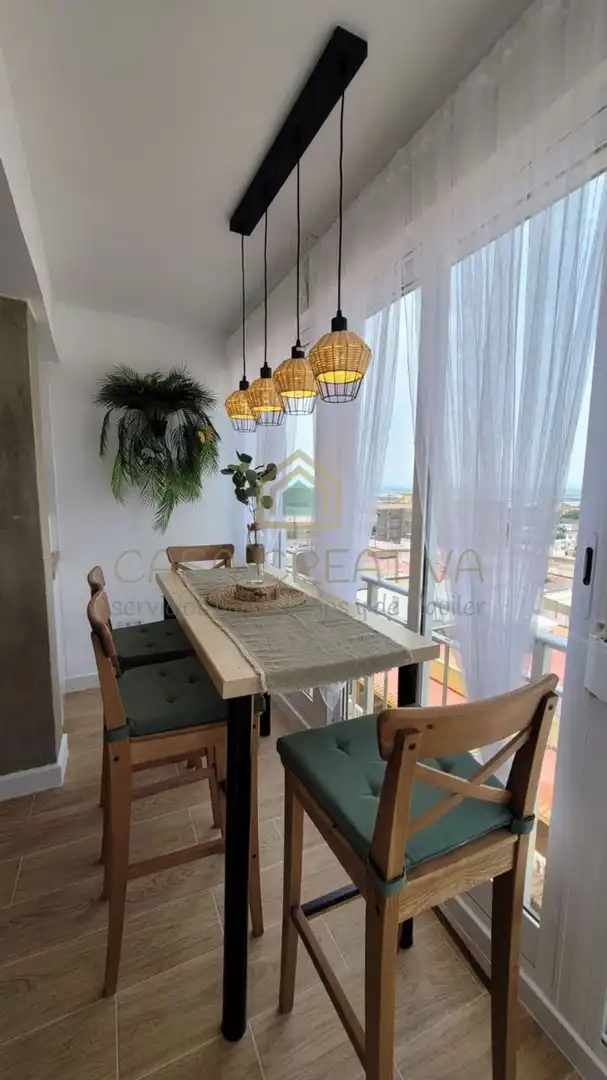 Comedor de Estudio en venta en Sueca con Aire acondicionado, Calefacción y Amueblado