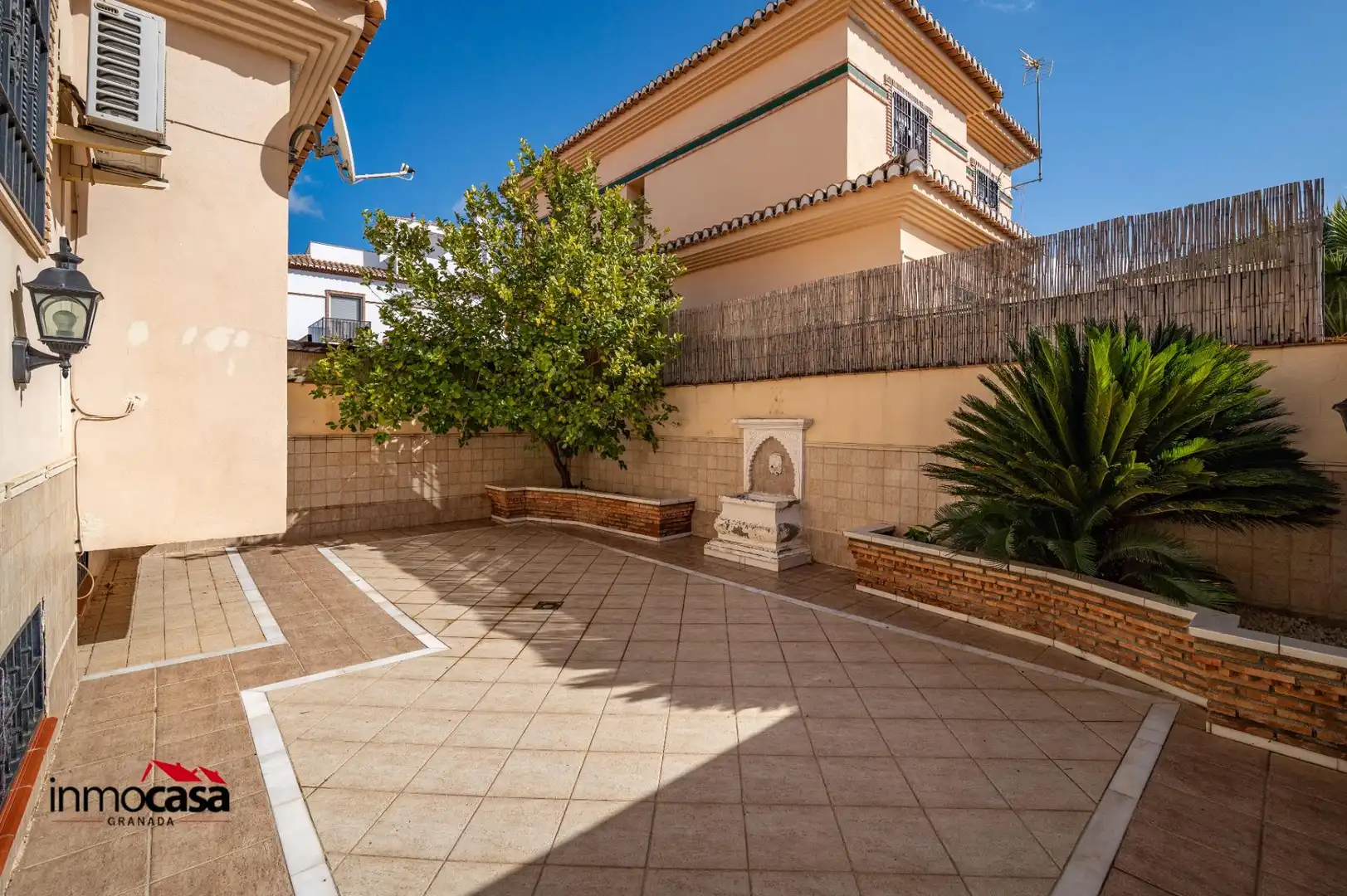 Terrassa de Casa adosada en venda en Ogíjares amb Moblat i Balcó