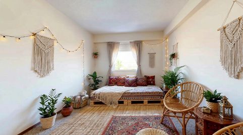 Foto 4 de Piso en venta en L'Amistat, Valencia Capital
