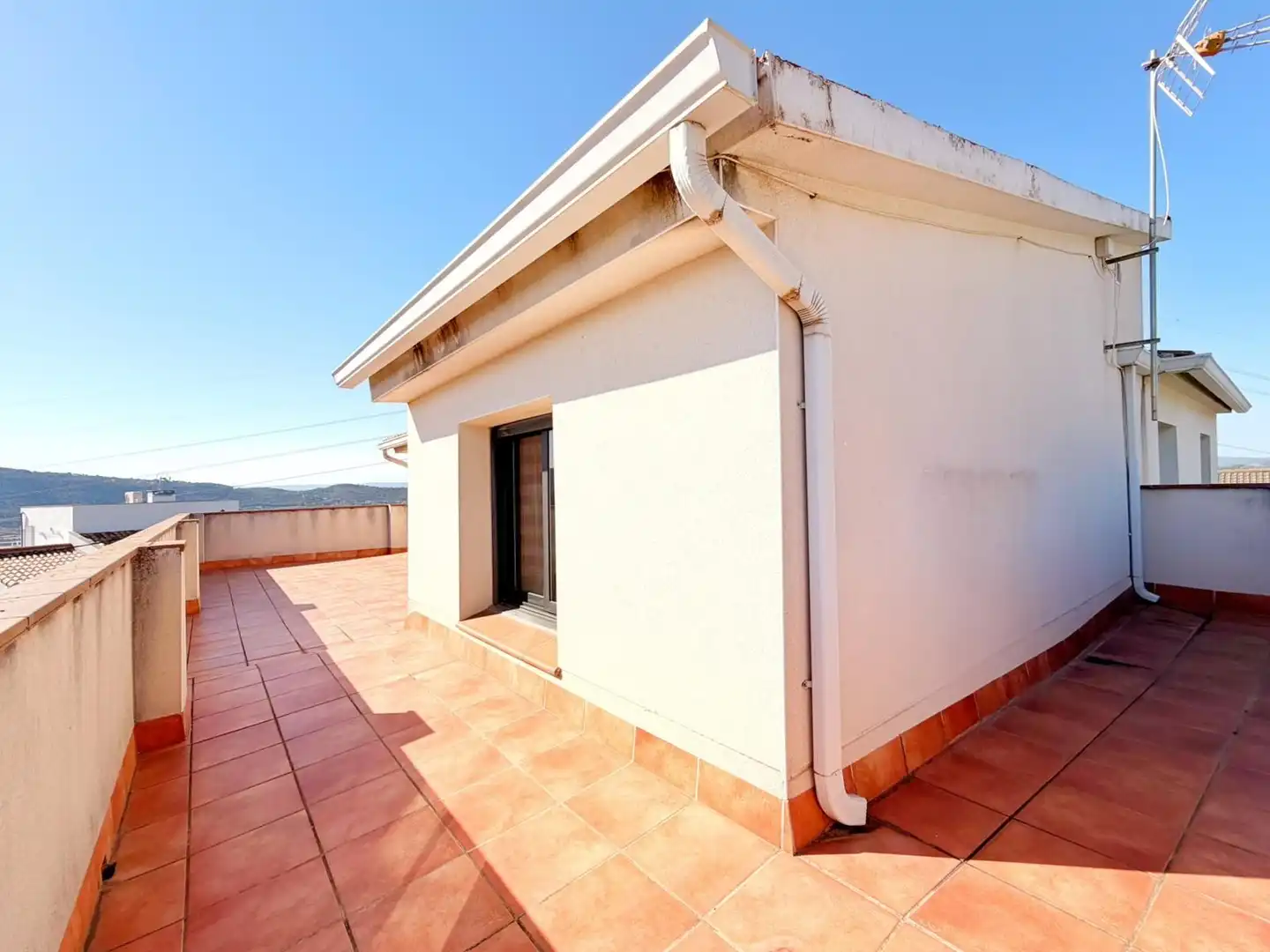 Terrassa de Casa o xalet en venda en Canyelles amb Terrassa, Traster i Piscina