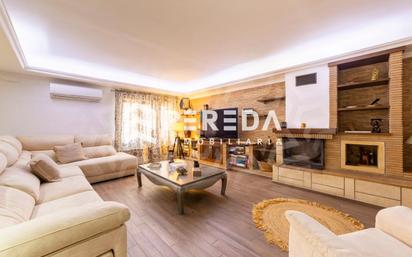 Living room of Single-family semi-detached for sale in Roquetas de Mar  with Private garden and Terrace