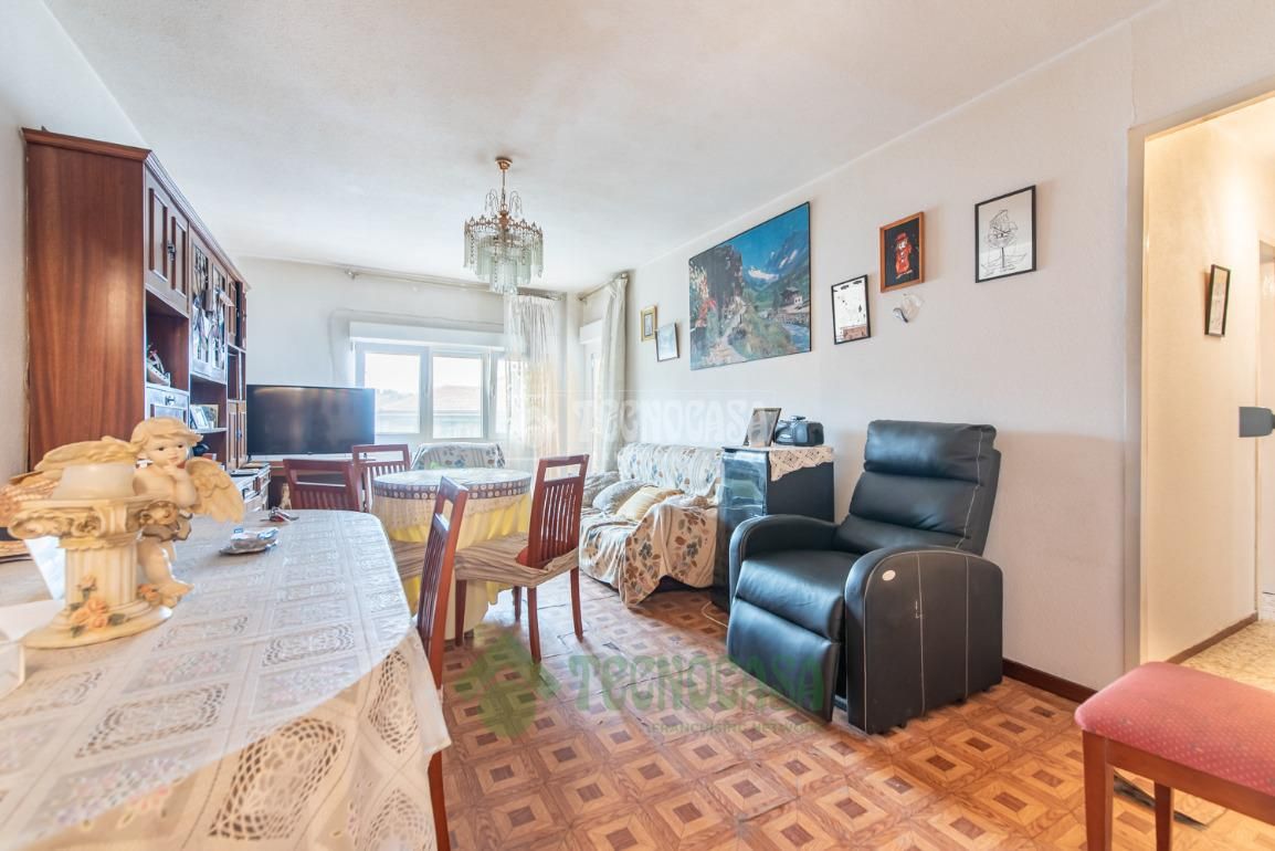 Living room of Flat for sale in Algete  with Heating, Balcony and Community pool