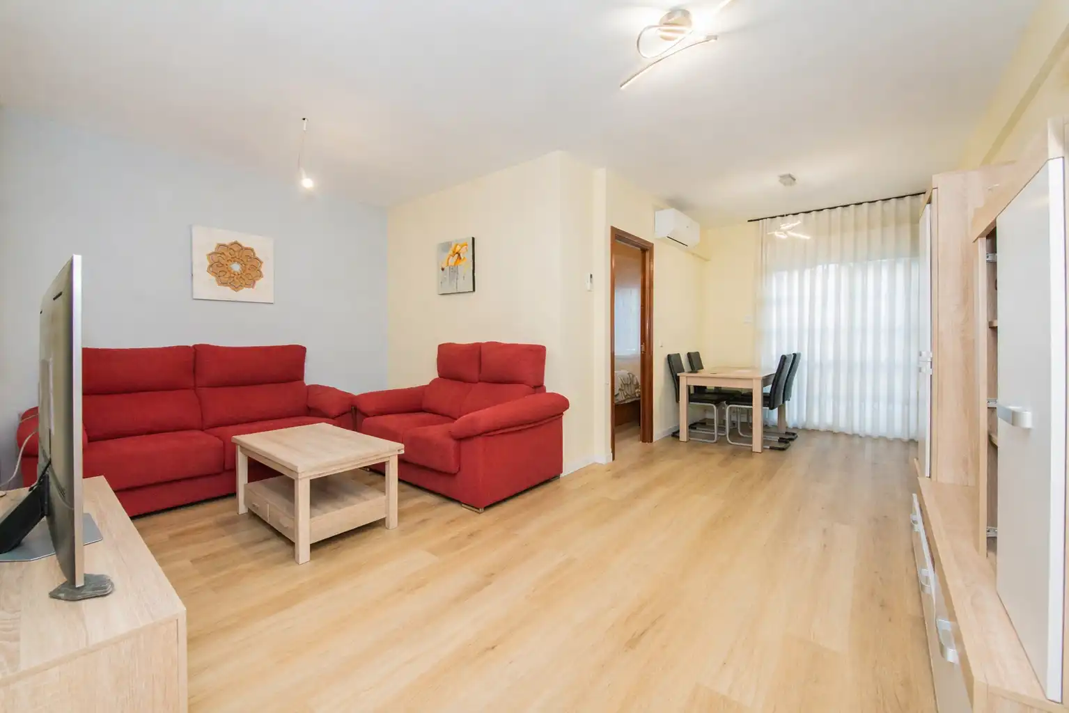 Living room of Flat for sale in Alcobendas  with Air Conditioner, Heating and Furnished