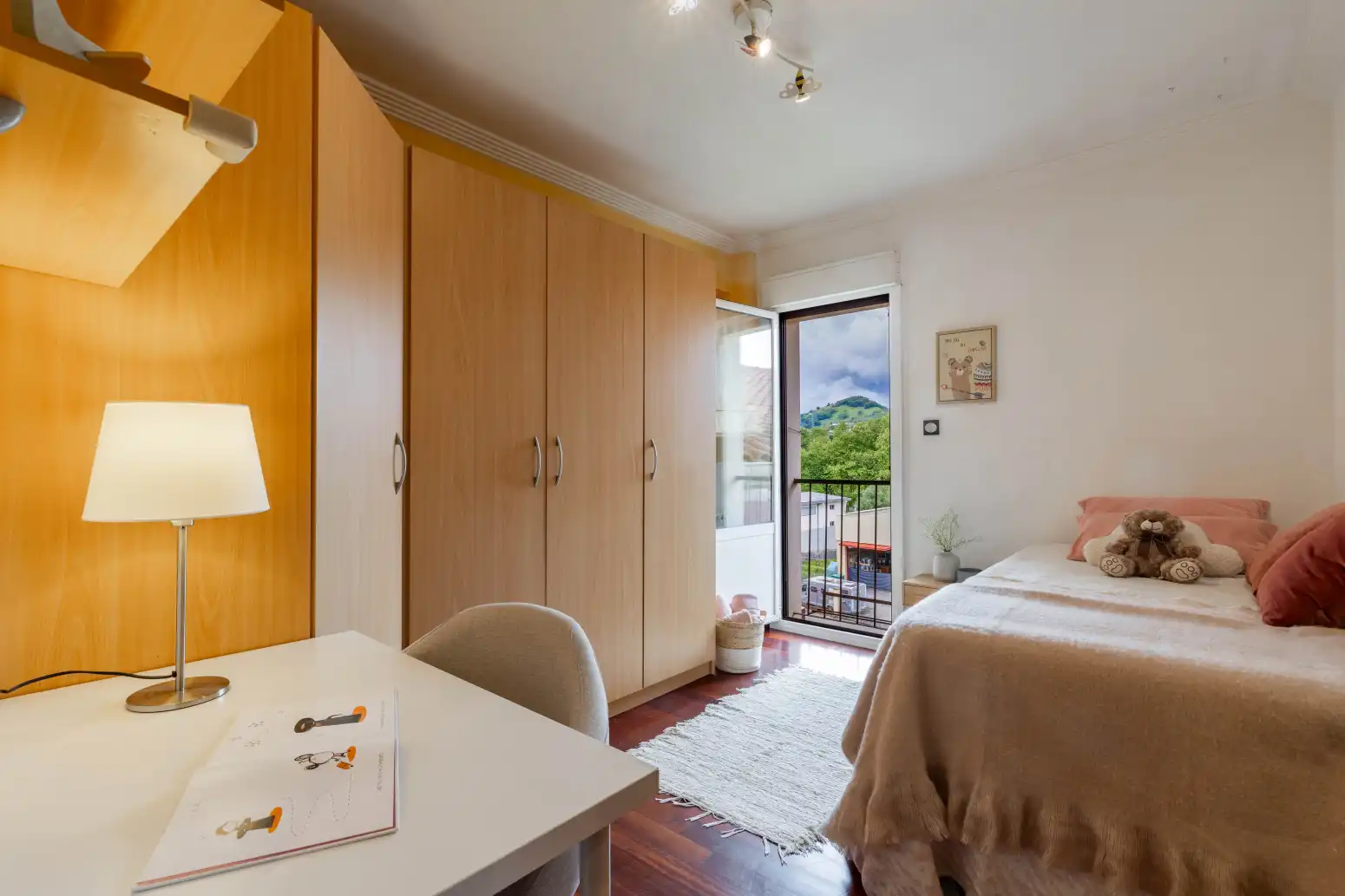 Habitación de Piso en venta en Hernani con Calefacción y Balcón