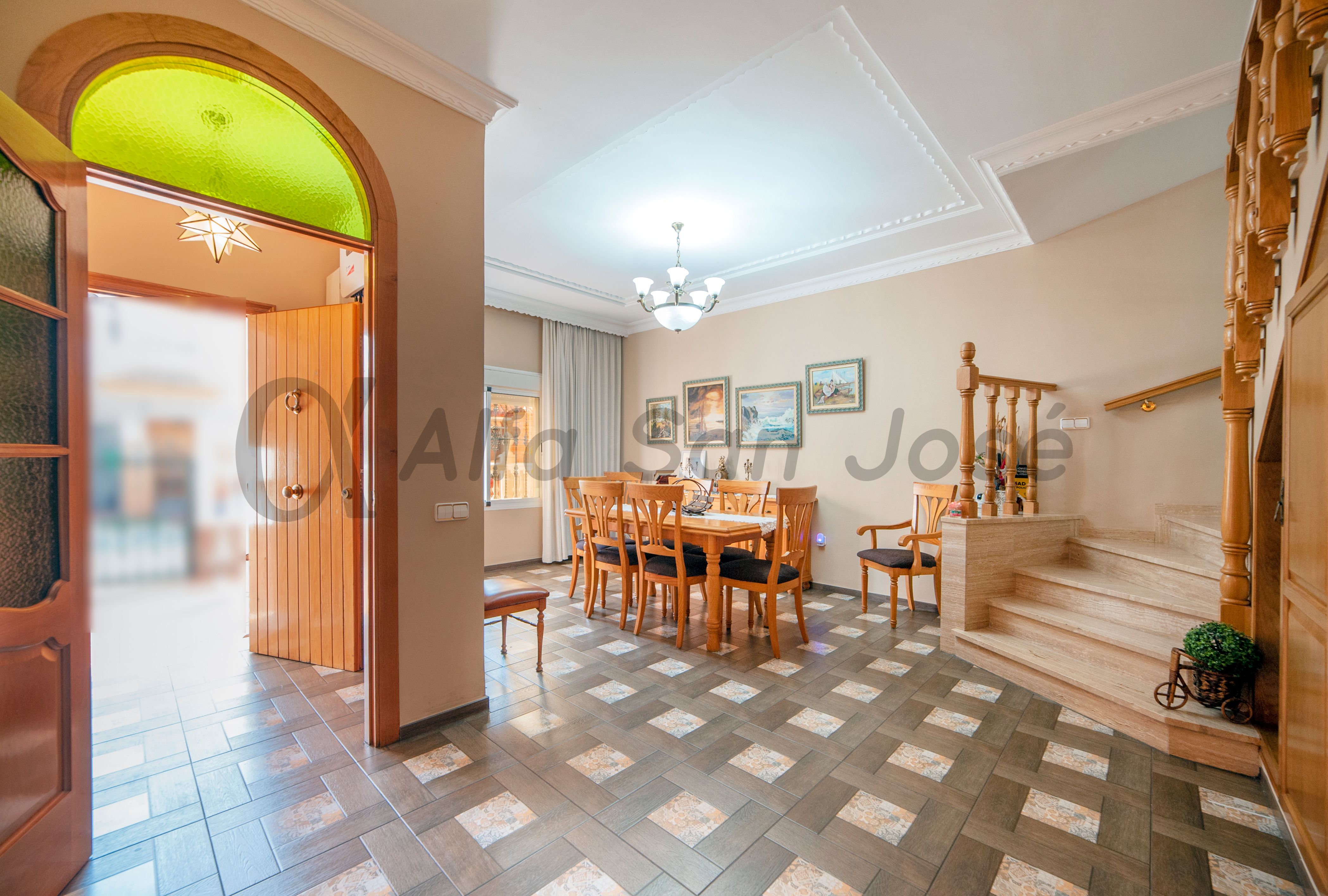 Pis en venda en La Rinconada amb Aire condicionat, Piscina i Moblat