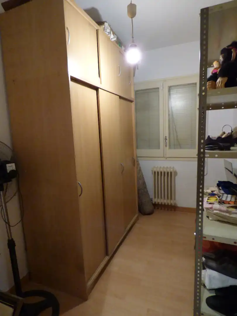 Dormitori de Pis en venda en Cerdanyola del Vallès amb Calefacció i Forn