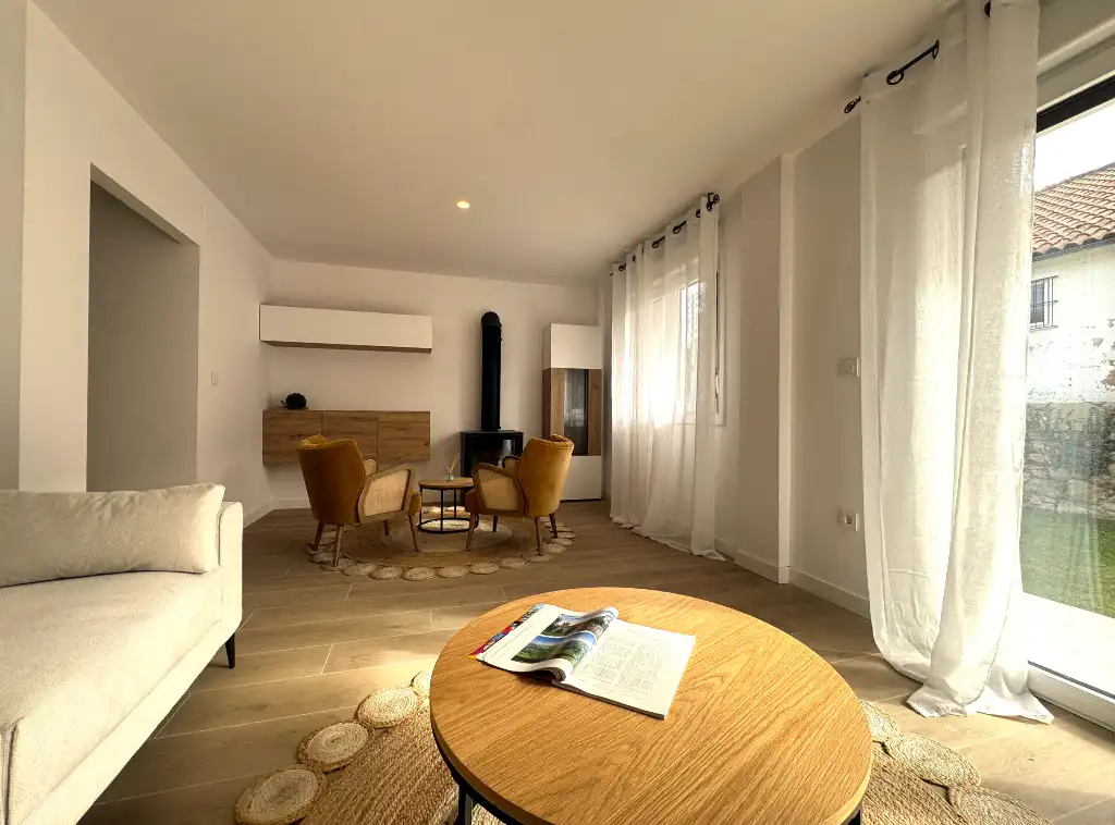Detached homes for sale in Molledo