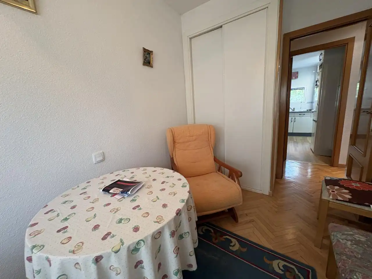Wohnung zur Miete in Calle Ramón María del Valle Inclán, Espartales