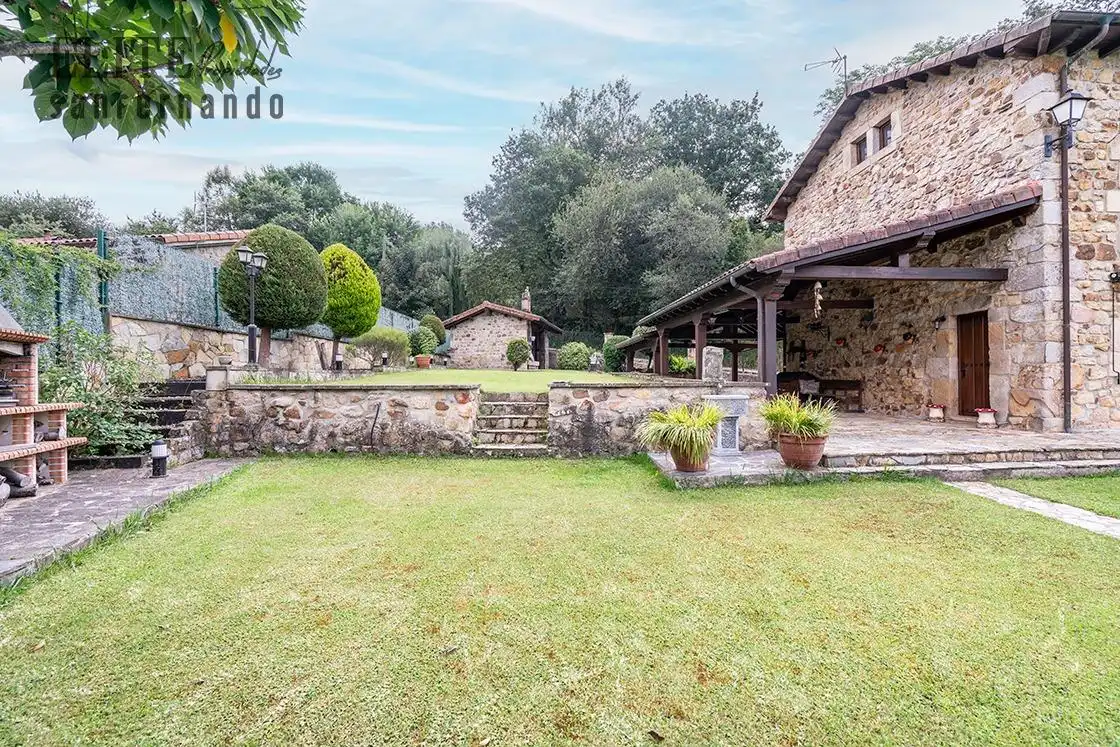 Jardín de Casa o chalet en venta en Santa María de Cayón con Calefacción, Jardín privado y Terraza