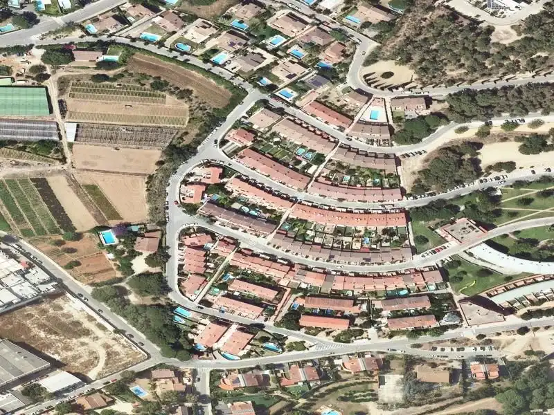 Semi-detached house for sale in calle Josep Vicenç Foix, imagen 4