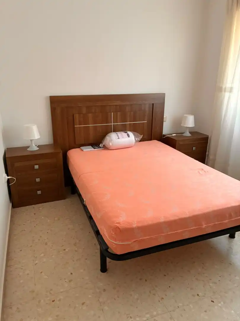 Piso con terraza en alquiler en Maria Auxiliadora - Barriada de Llera, imagen 6