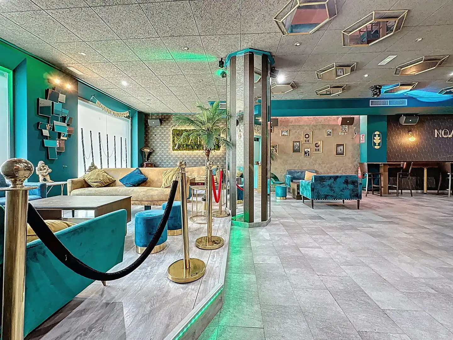 Commercial properties for sale in Torrevieja  with Air Conditioner