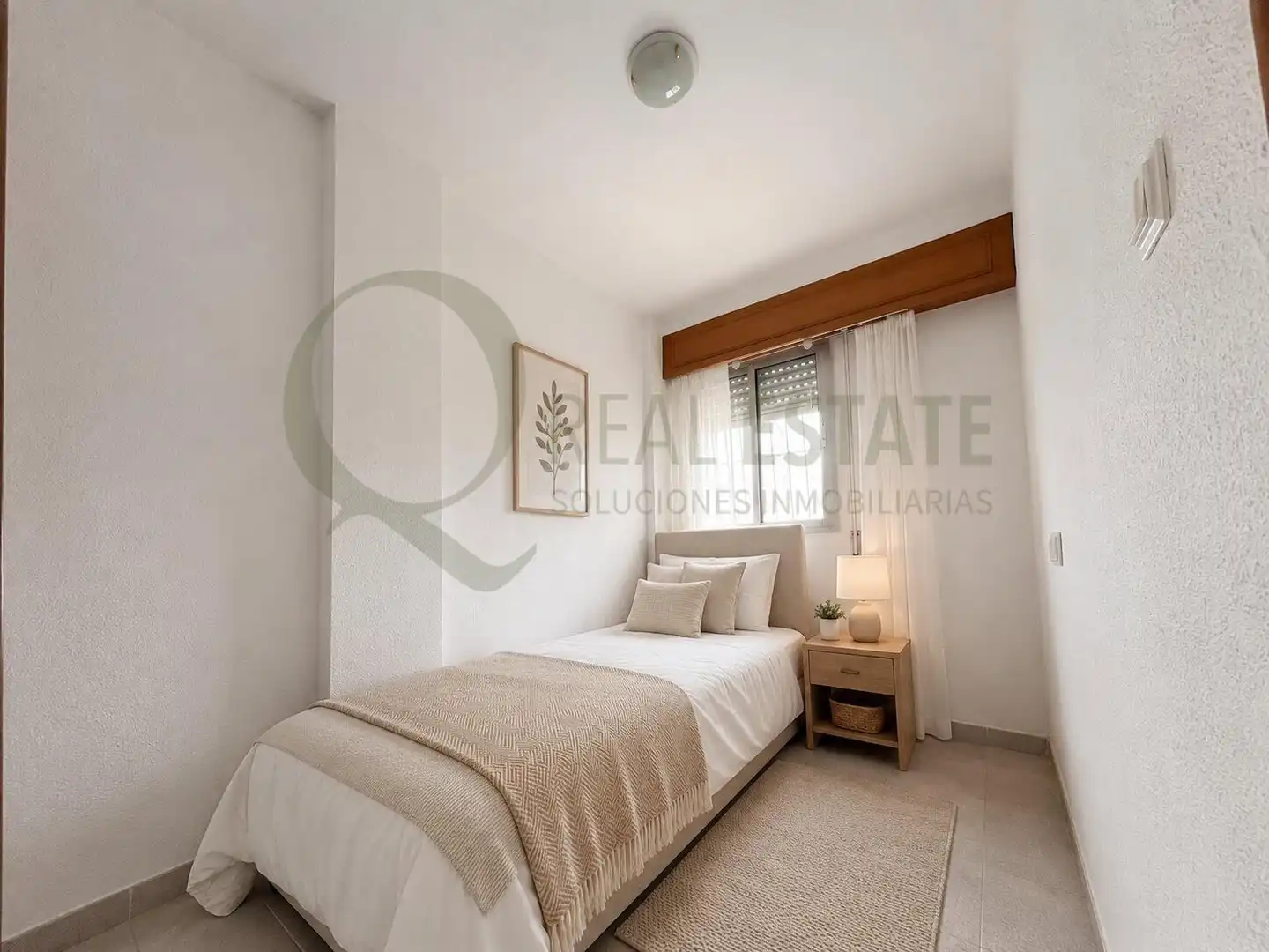 Habitación de Casa adosada en venta en Alicante / Alacant con Calefacción, Jardín privado y Terraza