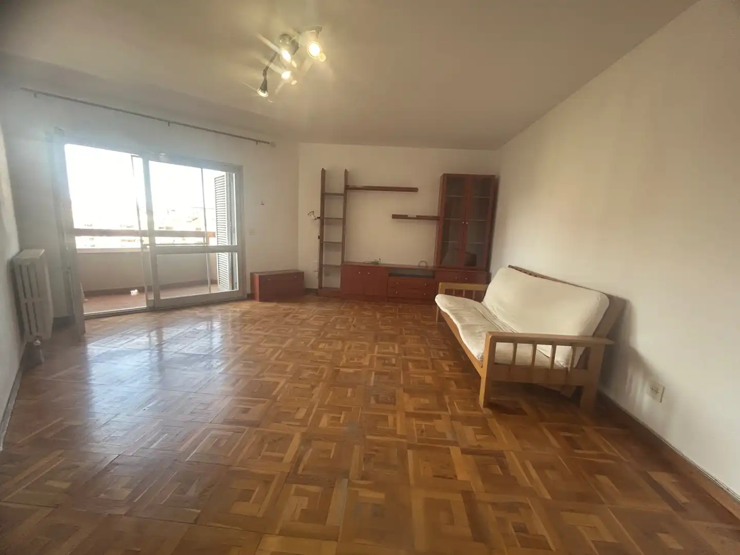Sala d'estar de Pis en venda en Manresa amb Calefacció, Terrassa i Forn