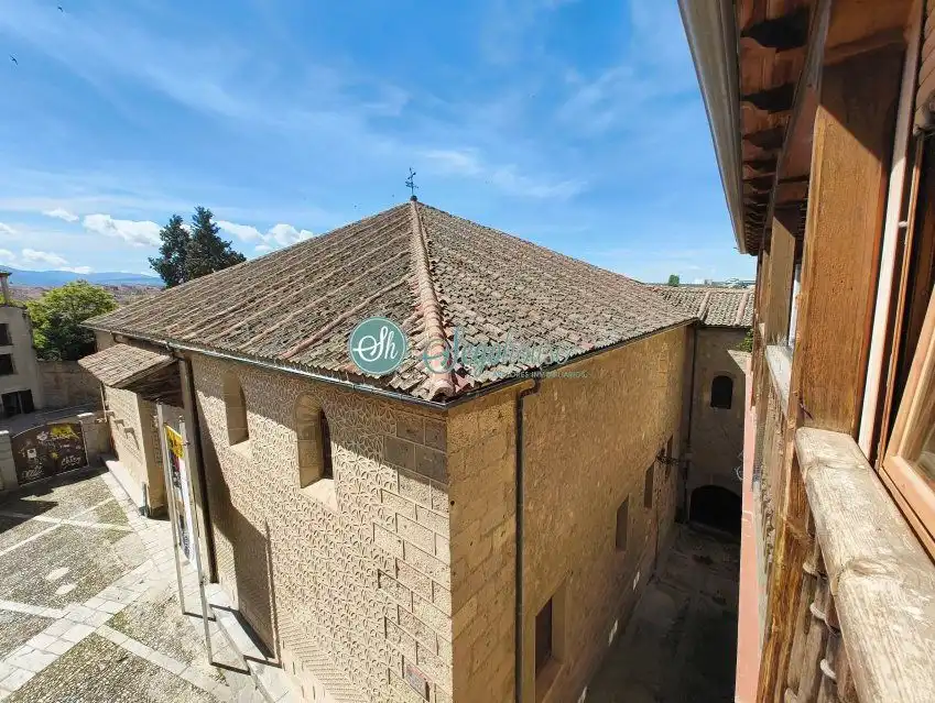 Vista exterior de Piso en venta en Segovia con Calefacción, Parquet y Terraza
