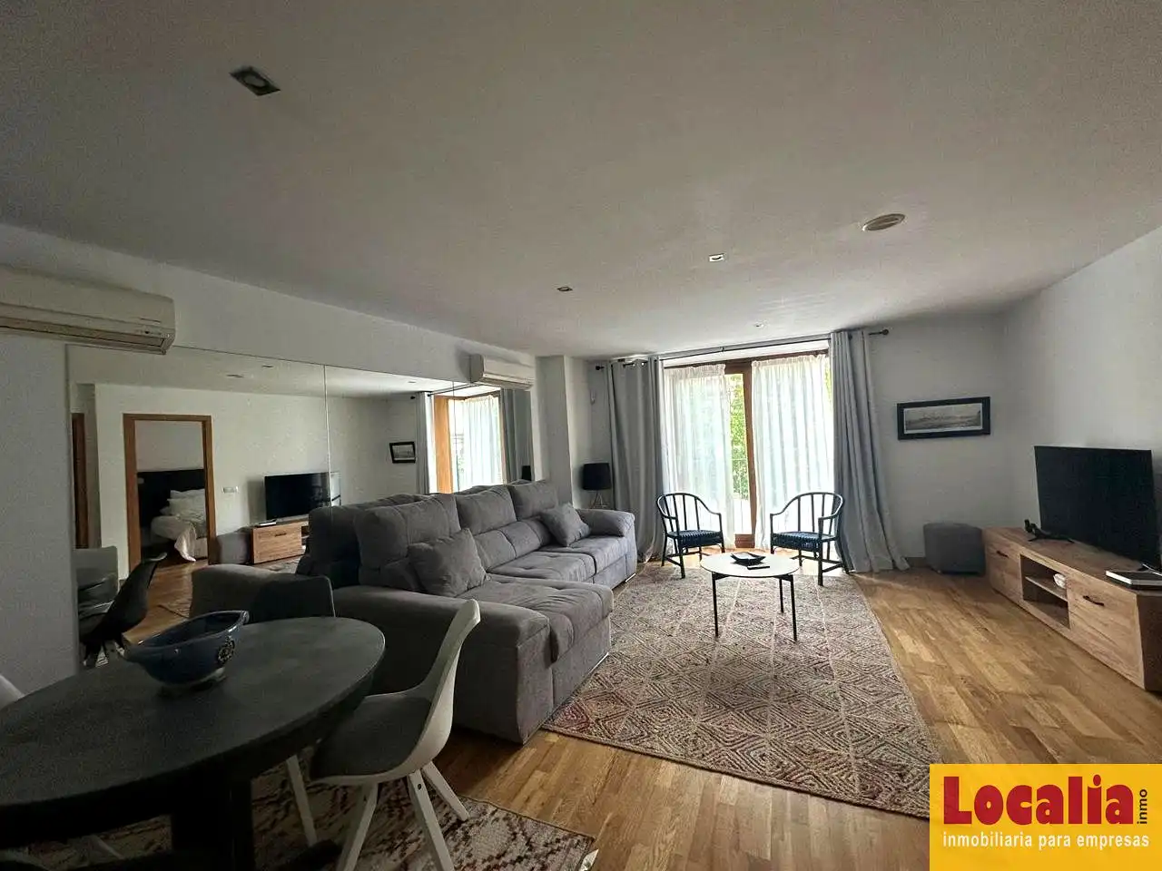 Living room of Flat for sale in Torrelavega   with Air Conditioner, Heating and Storage room