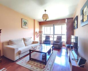 Living room of Flat to rent in Ferrol  with Heating, Parquet flooring and Furnished