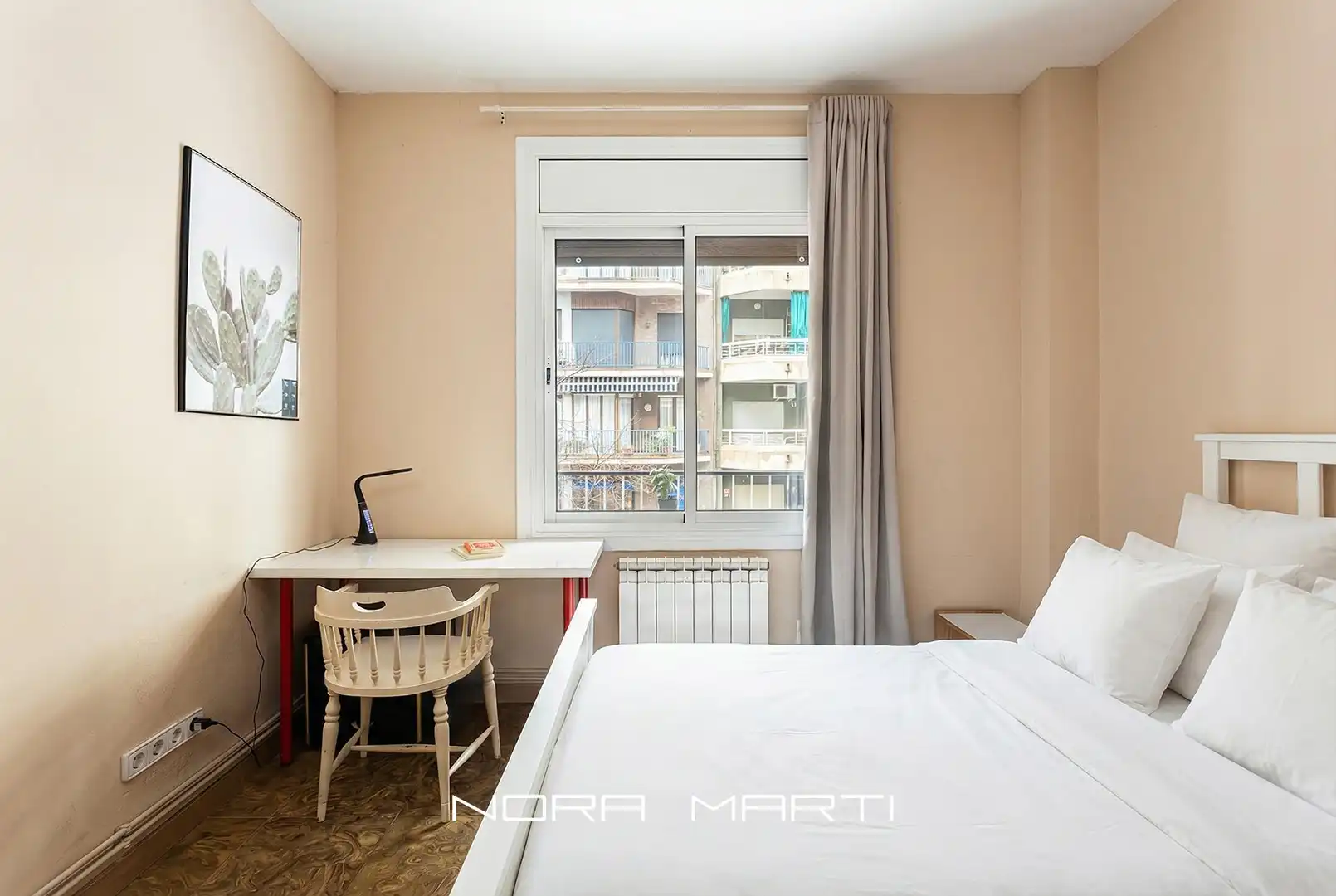 Schlafzimmer von Wohnung zum Verkauf in Barcelona mit Heizung und Balkon