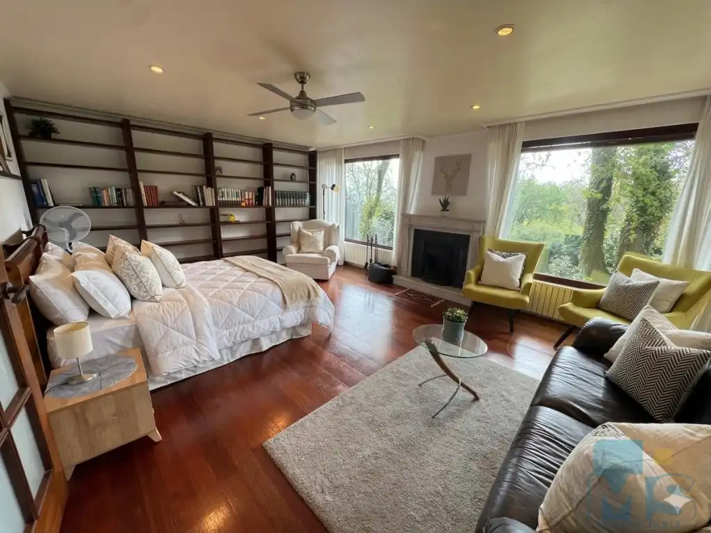 Sala de estar de Casa o chalet en venta en Hondarribia con Jardín privado, Piscina y Amueblado