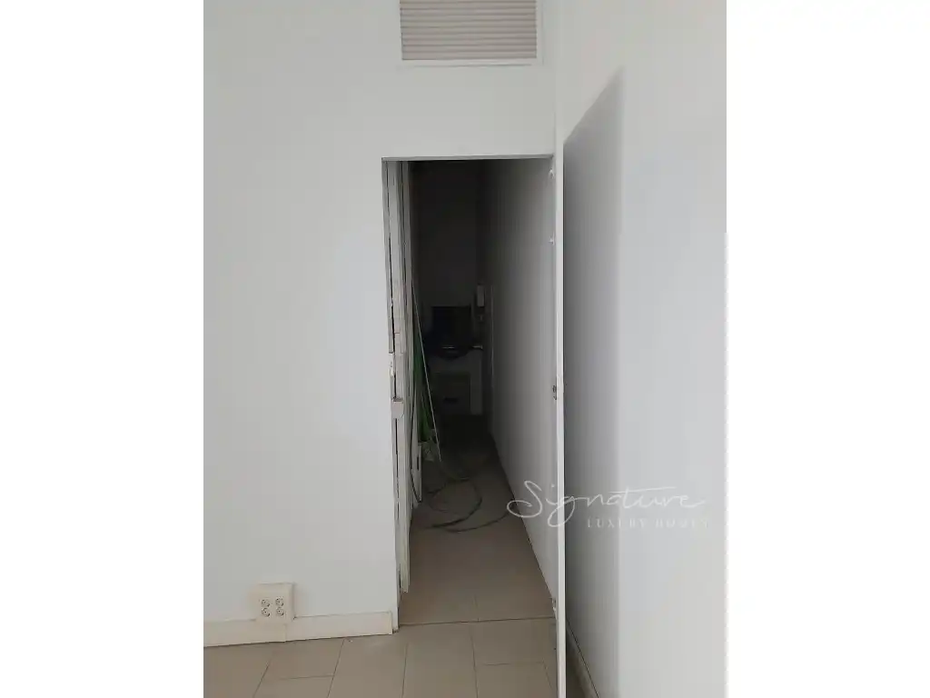 Local comercial en alquiler en Avenida Corts Catalanes 2, imagen 16