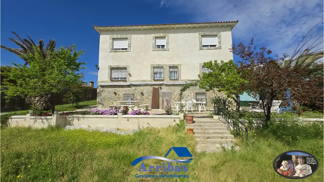 Exterior view of Houses for sale in Escalona  with Heating, Private garden and Terrace