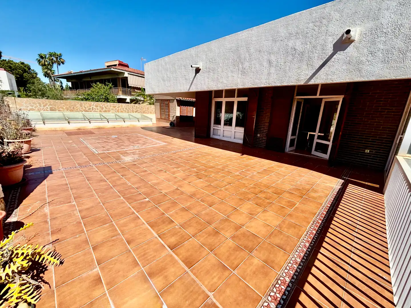 Terrassa de Casa o xalet en venda en Alicante / Alacant amb Jardí privat, Terrassa i Traster