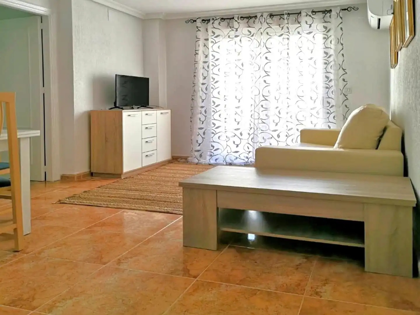 Apartament amb terrassa en venda a Calle C. Bilbao 3