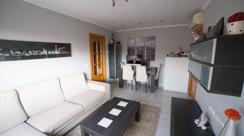 Foto 2 de Piso en venta en Sant Boi de Llobregat - Pz Joan XXIII de, Casablanca, Sant Boi de Llobregat